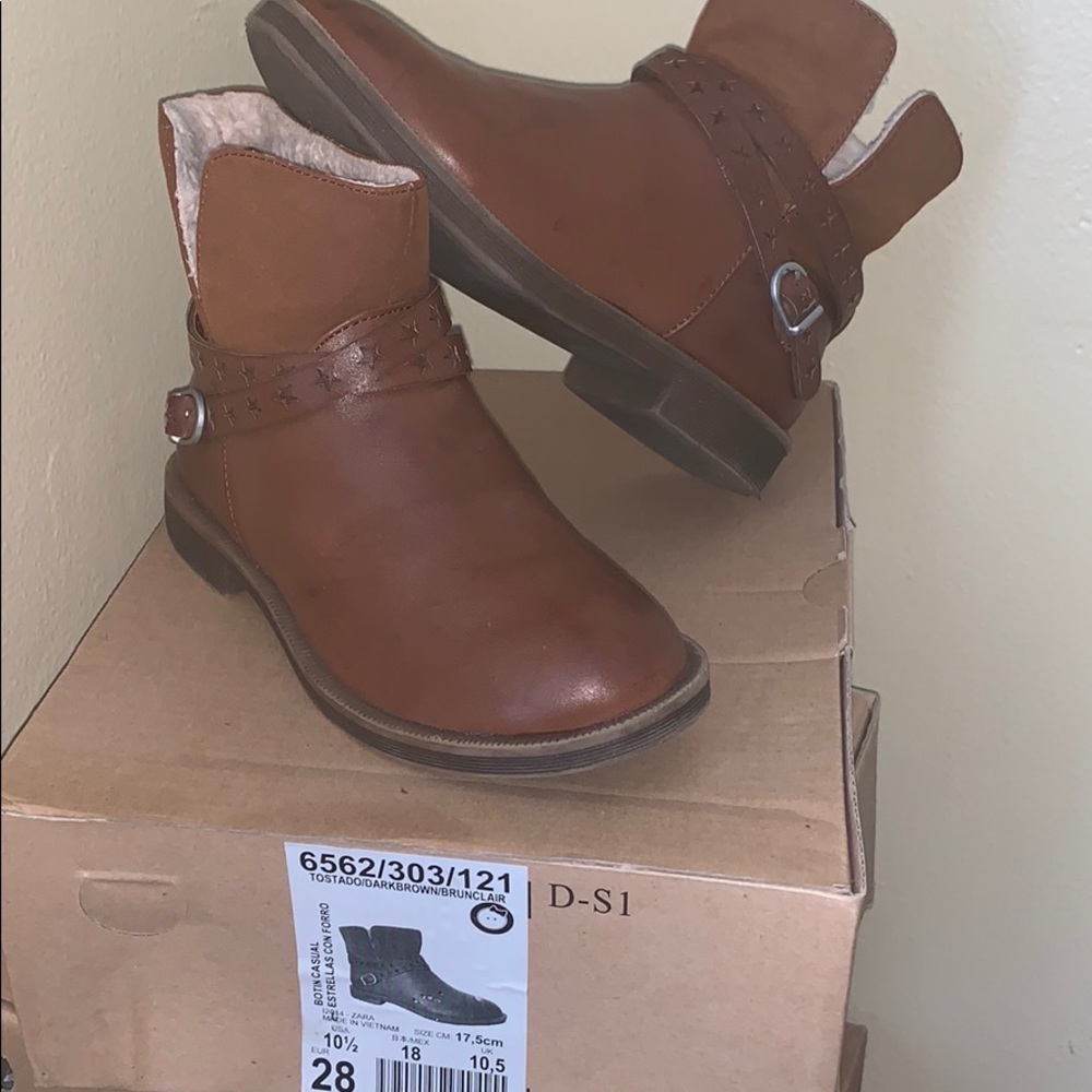 ZARA BROWN STAR BOOTIES 🌟HP🌟